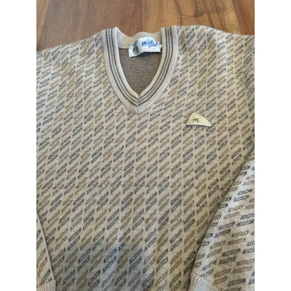 70s Vintage Sweater 100% Wool Mens Geometric V-neck Small Short Arms READ Cobain - Picture 4 of 5